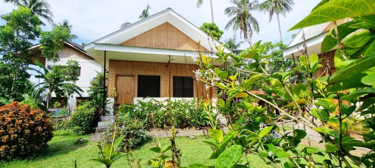 Bahandi Beach Lodge Mambajao Exterior foto